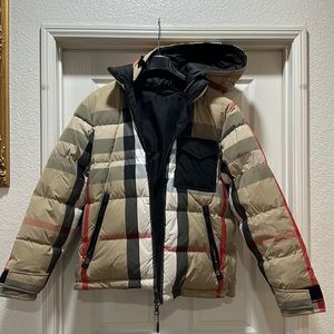 Burberry Down Puffer Jacket (A Beige/Black)
